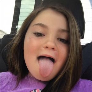 Meet your Posher, Simone